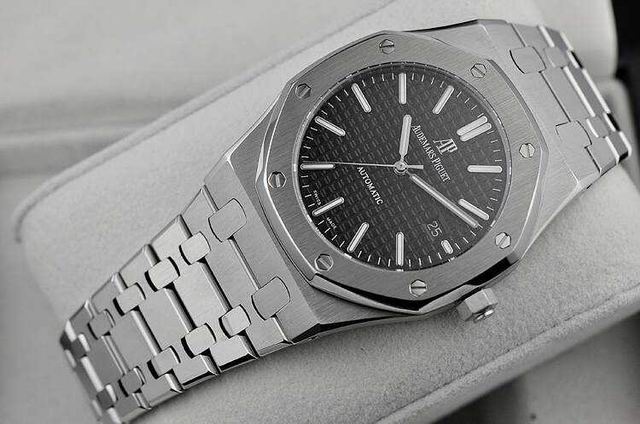 Audemars Piguet Watch 9